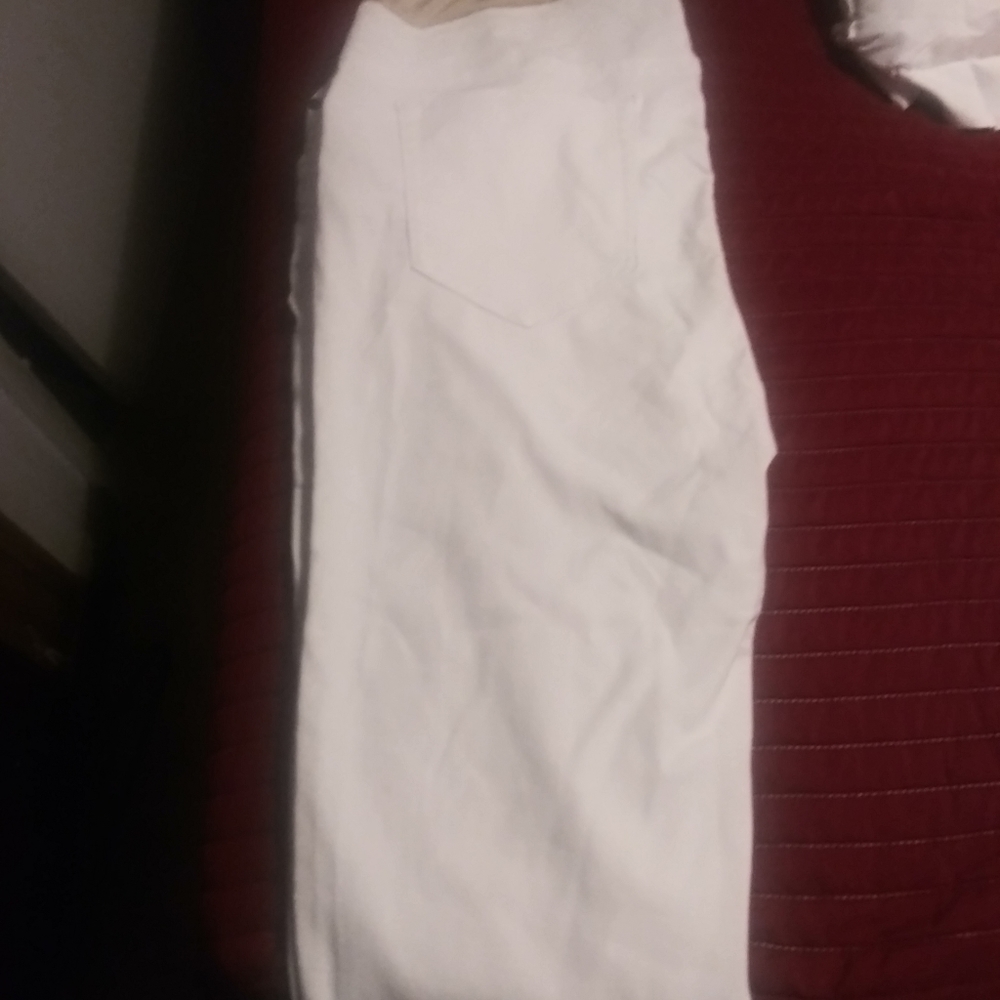 Maternity clothing